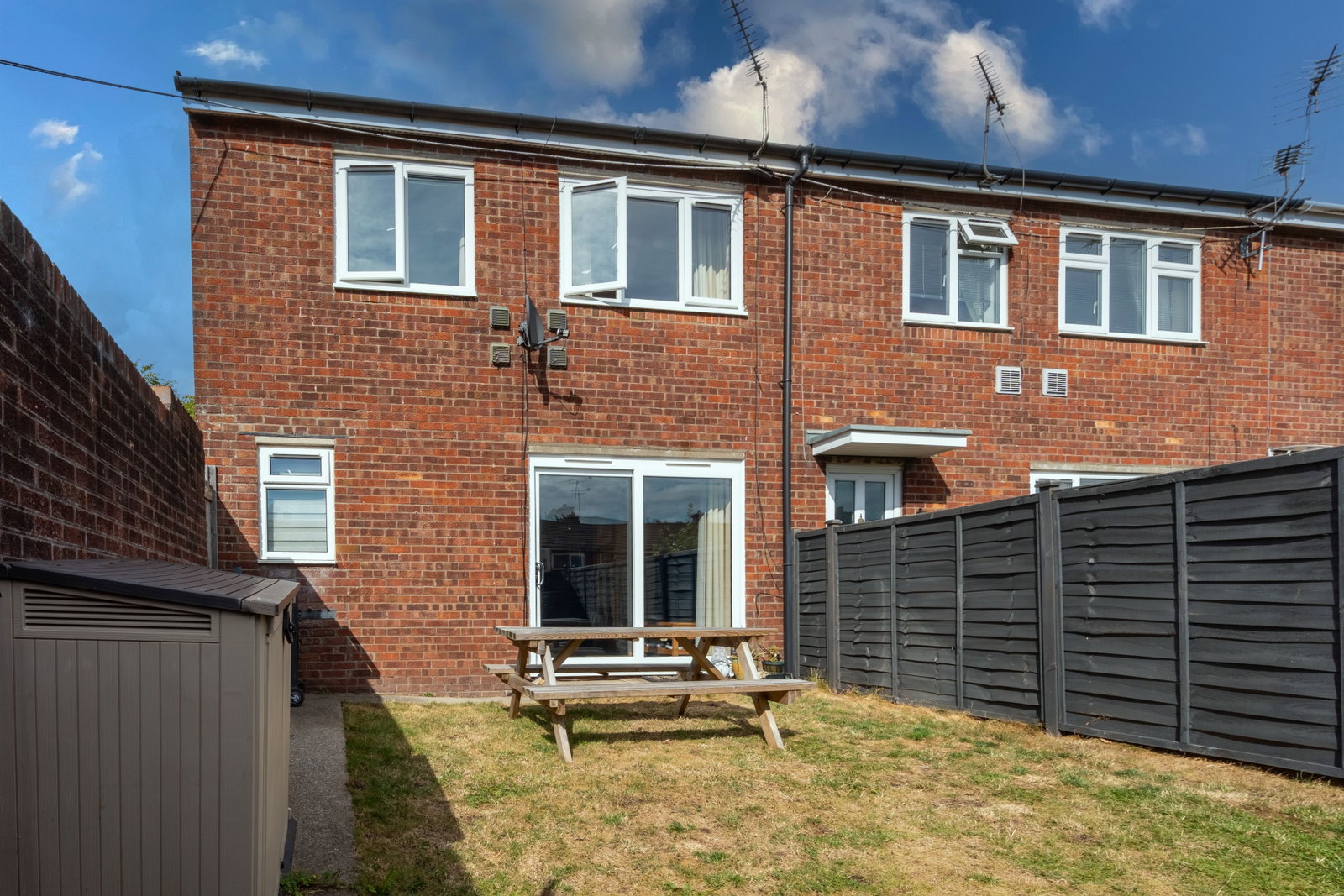 End Of Terrace House for sale in Newport, Old Barn Estate, Newport, NP19 7BR, 915 m²