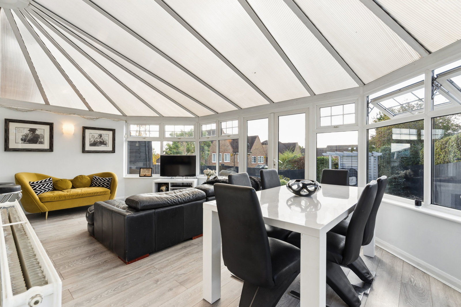 End Of Terrace House for sale in Rickmansworth, Neild Way, Rickmansworth, WD3 8RW, 1693 m²