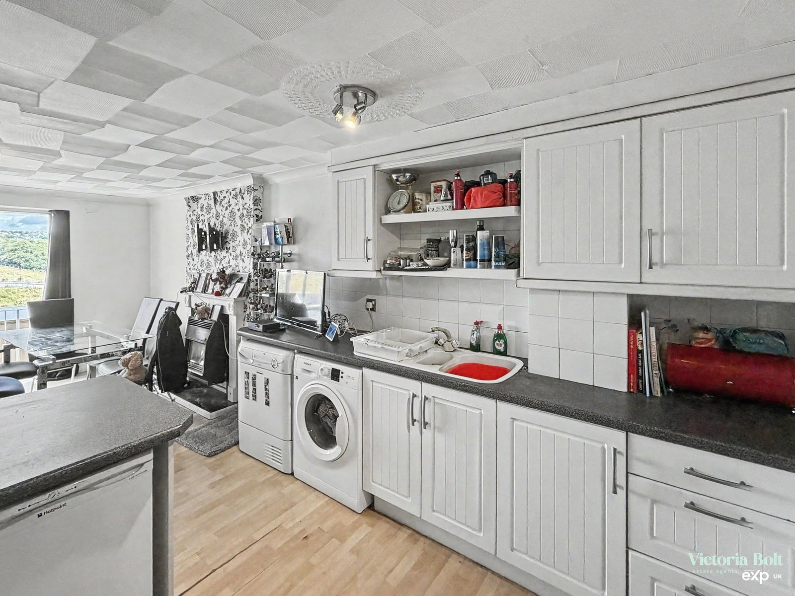 Terraced House for sale in Plymouth, Austin Crescent, Plymouth, 1239 m²