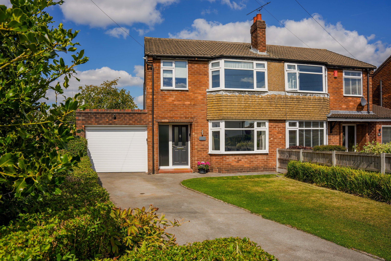Semi Detached House for sale in Congleton, Astbury Lane Ends, Congleton, Cheshire, CW12 3AY, 1209 m²
