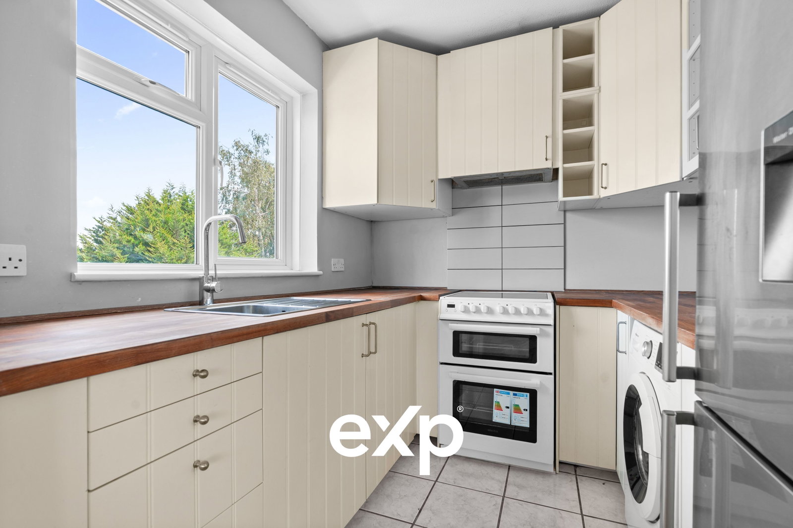 Flat in Chertsey 5