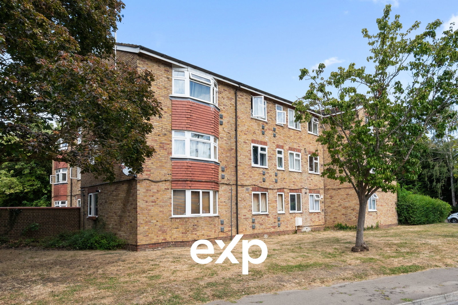 Flat in Chertsey 2