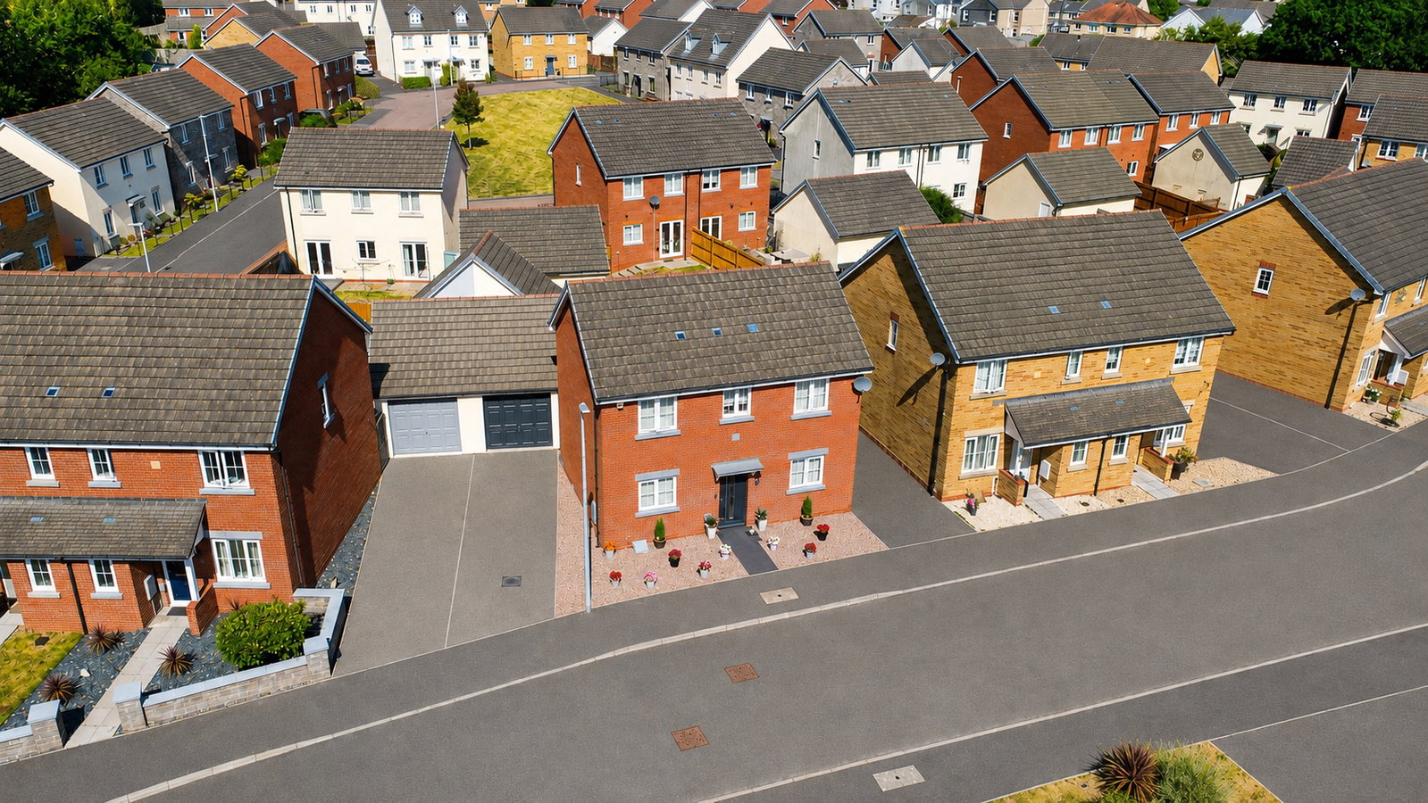 Detached House in Swansea