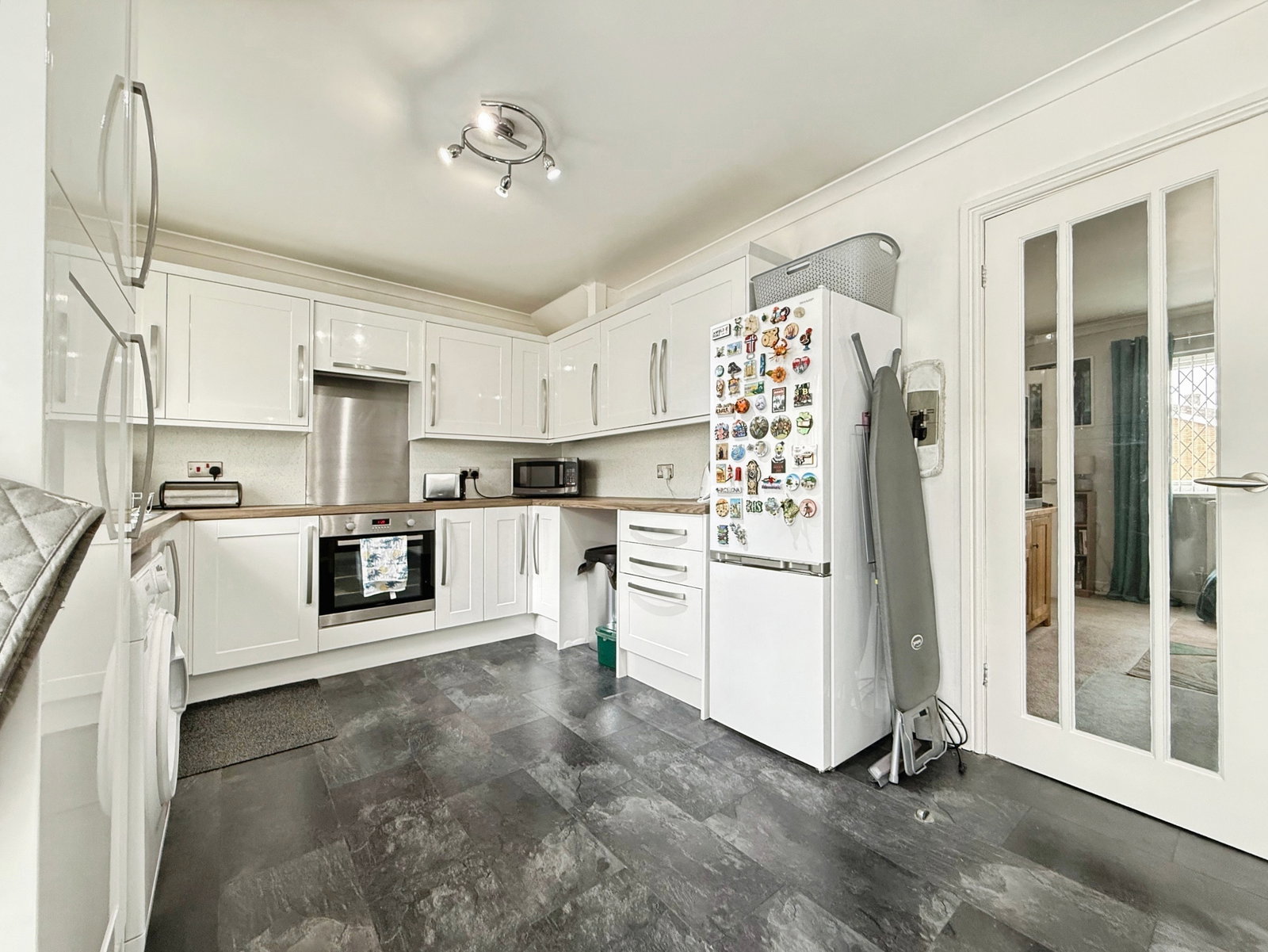 Terraced House for sale in Swansea, Westland Close, Loughor, Swansea, West Glamorgan SA4
