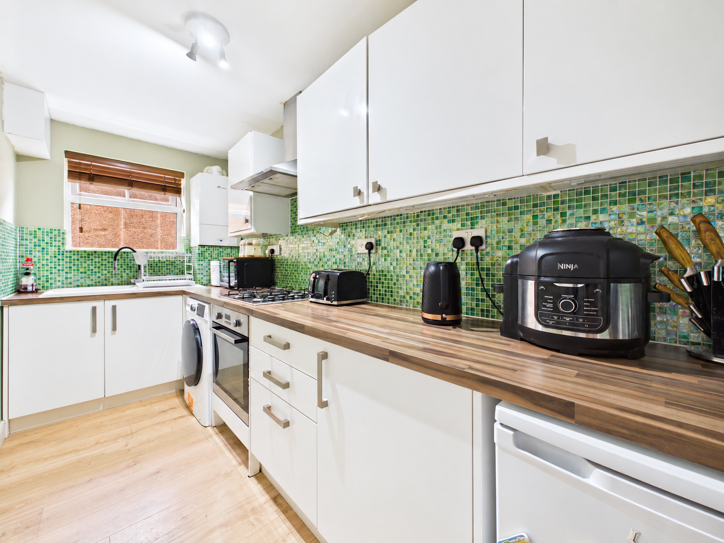 Maisonette for sale in Rochester, Rookery Crescent, Cliffe, Rochester, ME3 7RH, 478 m²