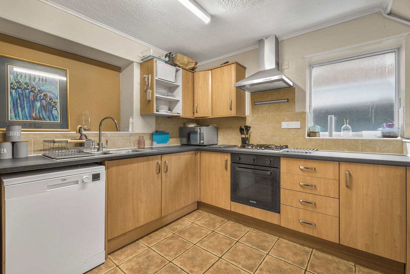 Semi Detached House in Gloucester 4
