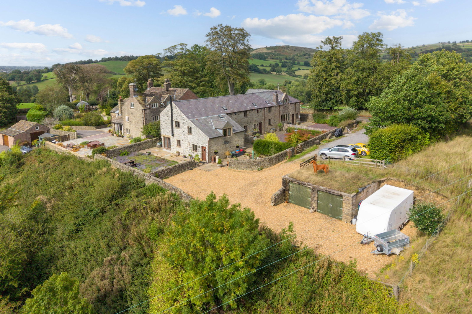 End Of Terrace House for sale in Macclesfield, Ridge Hill, Sutton, Macclesfield, 1528 m²