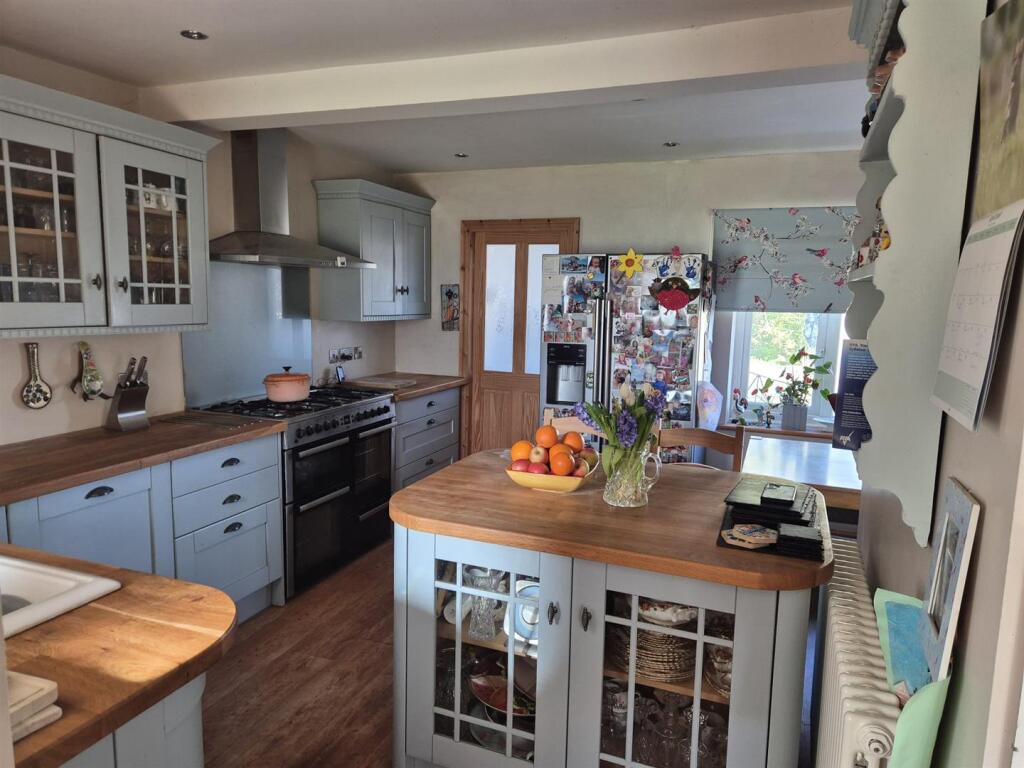 End Of Terrace House in Beaumaris 4