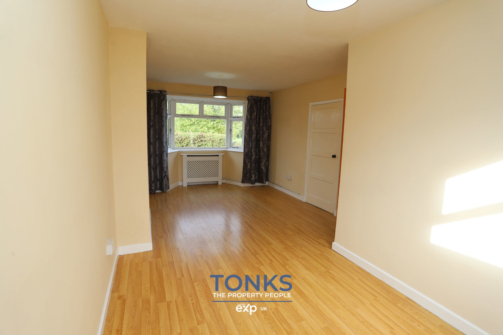 Semi Detached House for sale in Halesowen, Bassnage Road, Halesowen, B63 4EX