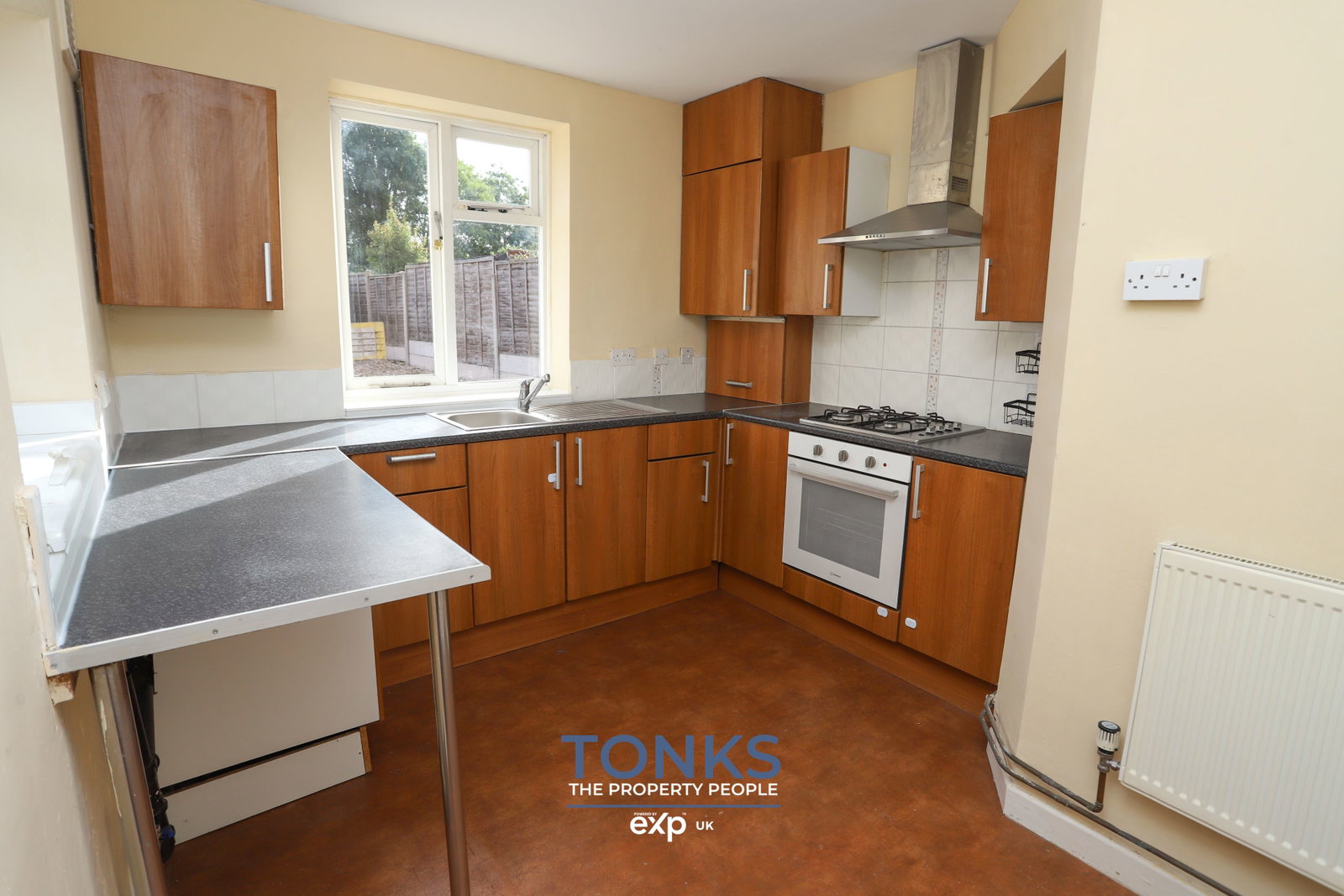 Semi Detached House for sale in Halesowen, Bassnage Road, Halesowen, B63 4EX