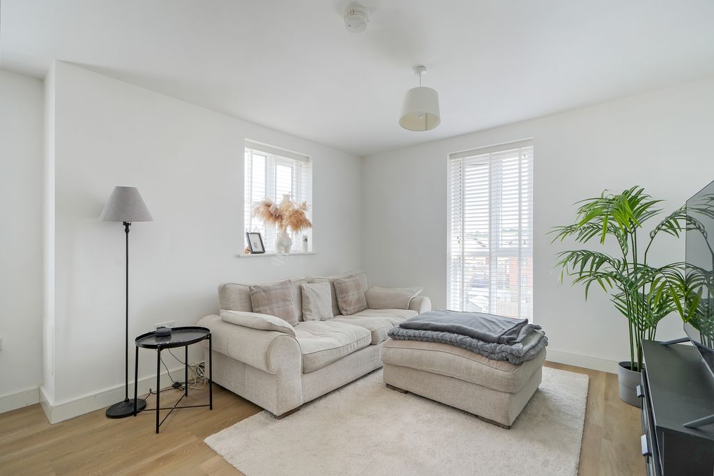 Apartment for sale in Rotherham, Askham Way, Waverley, Rotherham S60