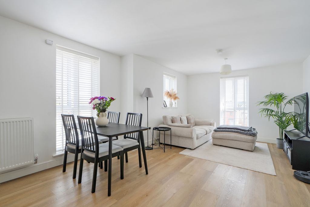 Apartment for sale in Rotherham, Askham Way, Waverley, Rotherham S60