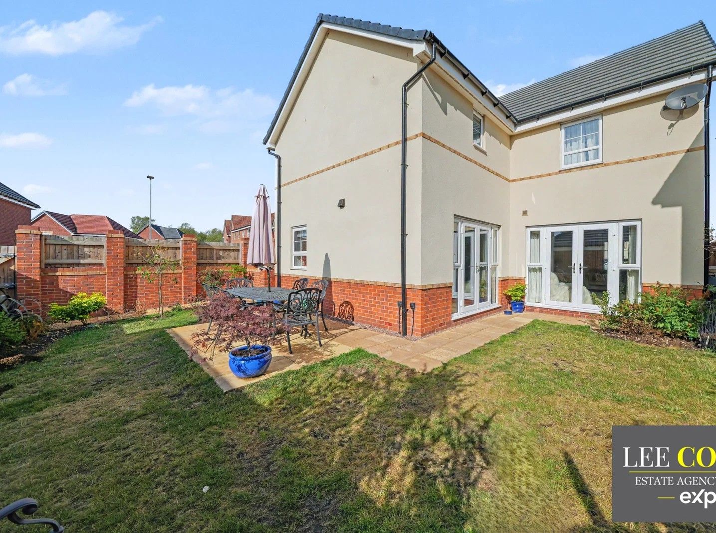 Detached House in Stafford 5