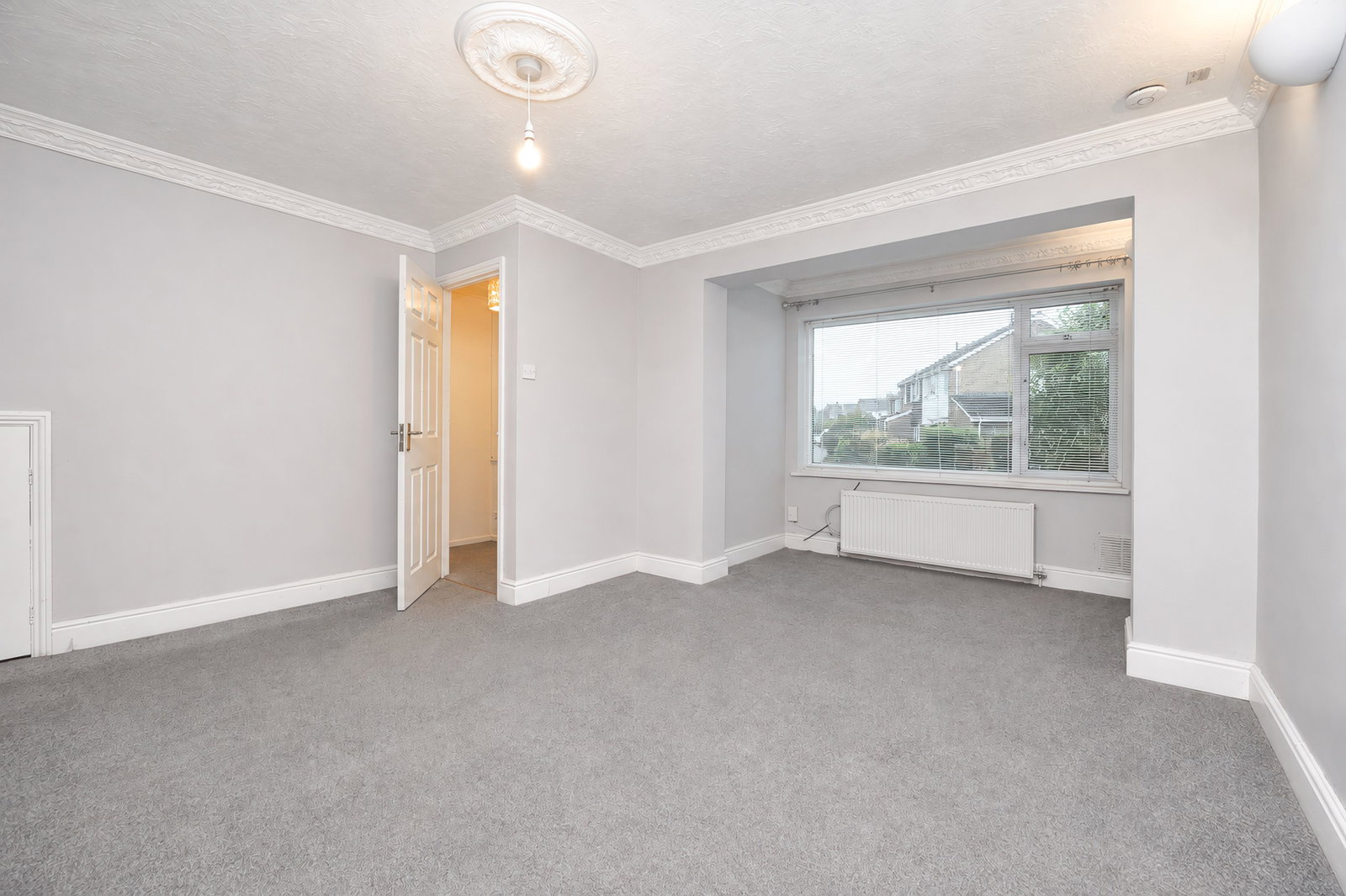 Terraced House for sale in St. Ives, Kestrel Close, St. Ives, PE27 6HN, 1311 m²