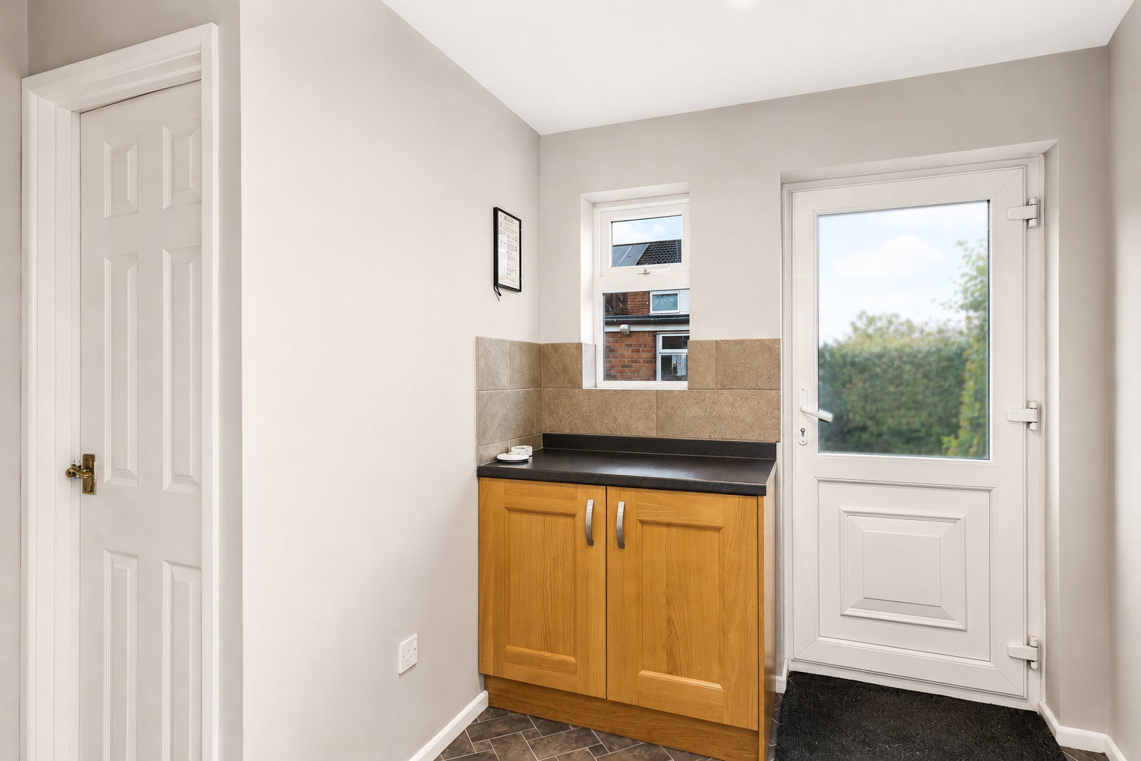 Terraced House for sale in St. Ives, Kestrel Close, St. Ives, PE27 6HN, 1311 m²