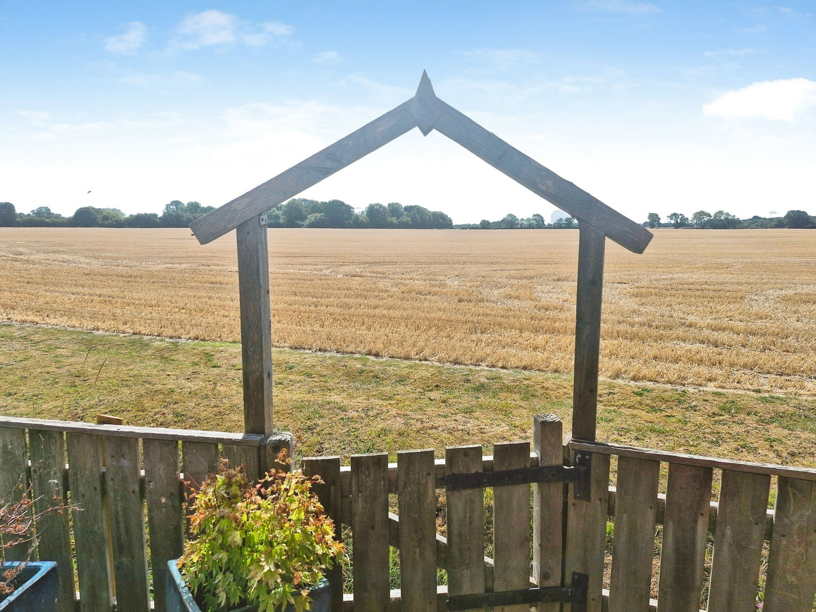 Semi Detached House in Beverley 3