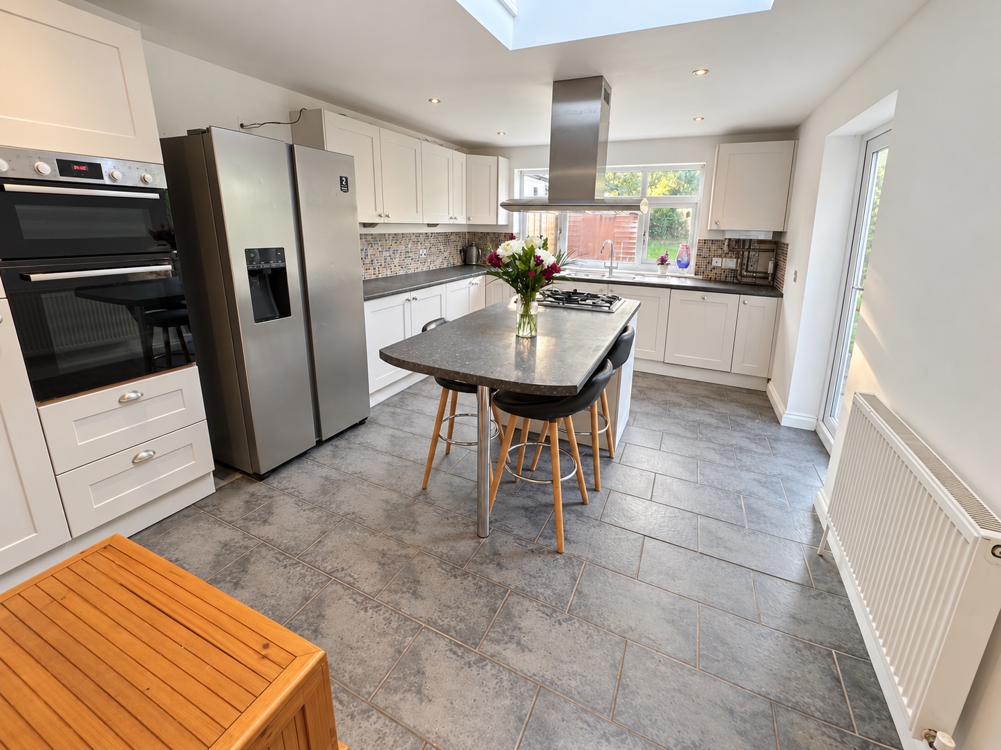 Semi Detached House for sale in Leicester, Wanlip Lane, Birstall, Leicester, LE4 4GF