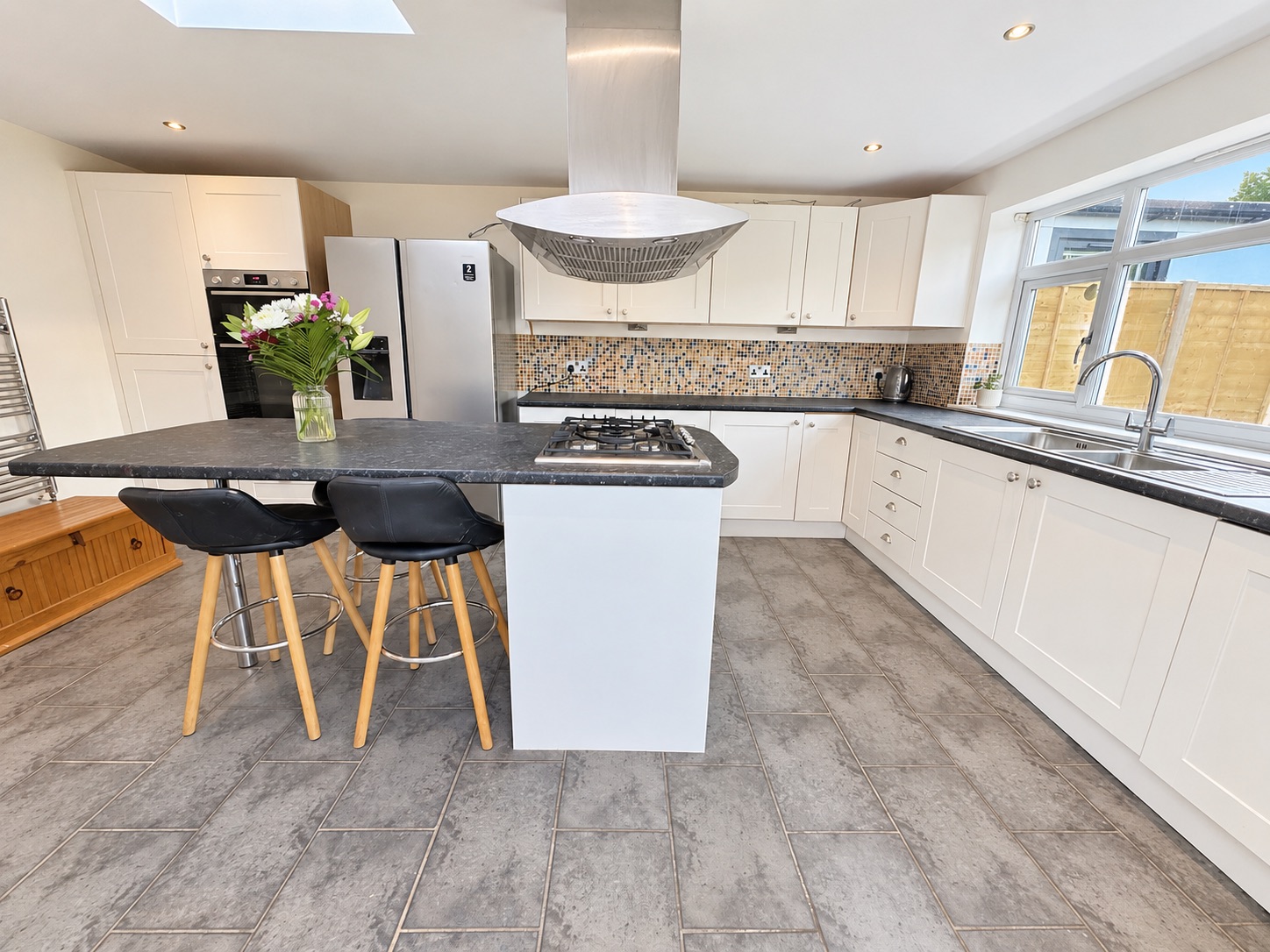 Semi Detached House for sale in Leicester, Wanlip Lane, Birstall, Leicester, LE4 4GF