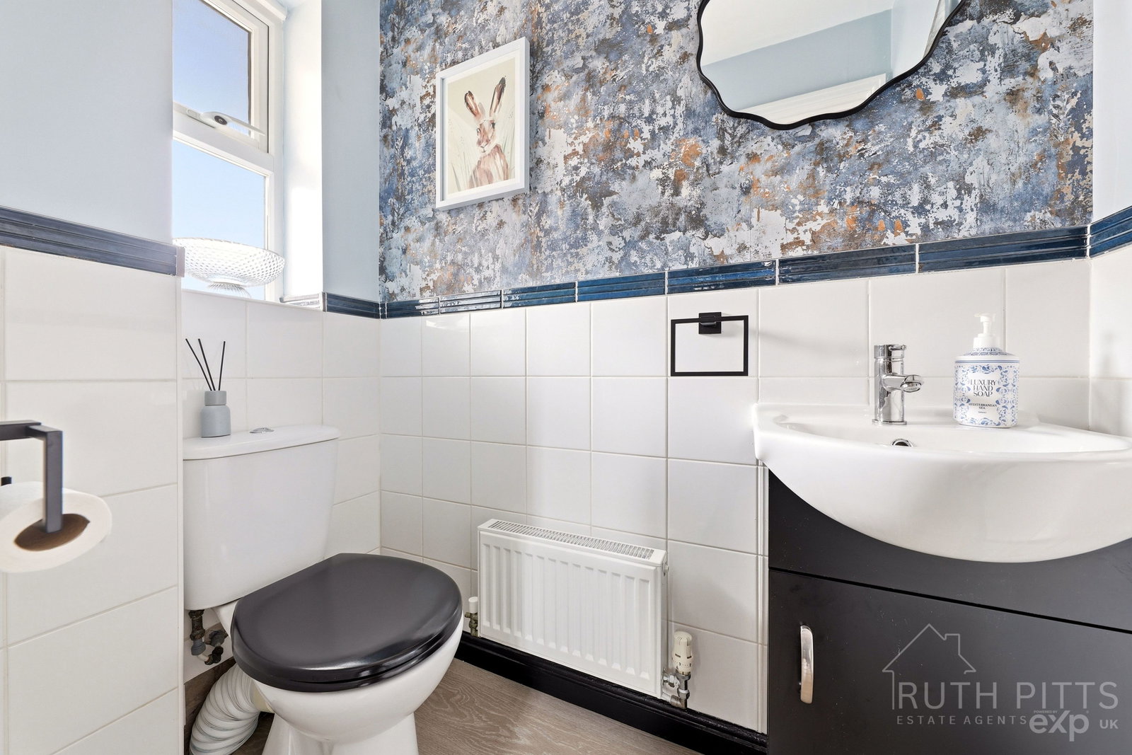 Detached House for sale in Pontefract, Longworth Road, Hemsworth, WF9