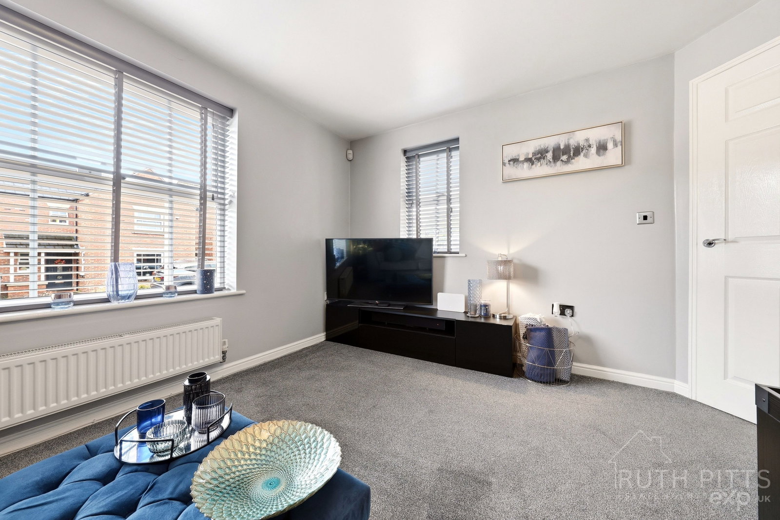Detached House for sale in Pontefract, Longworth Road, Hemsworth, WF9