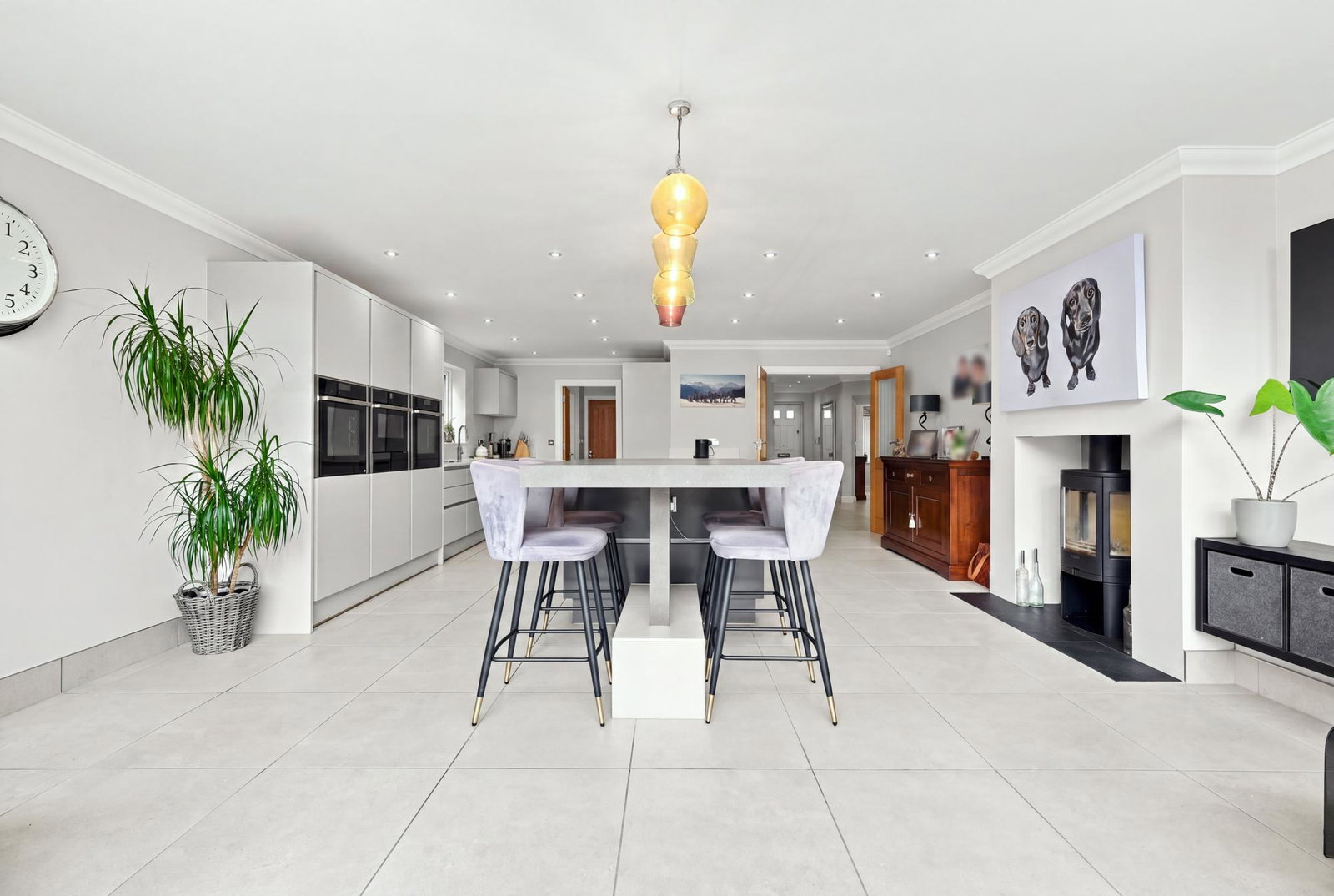 Detached House for sale in Basildon, High Road, Langdon Hills, Basildon, SS16, 3381 m²
