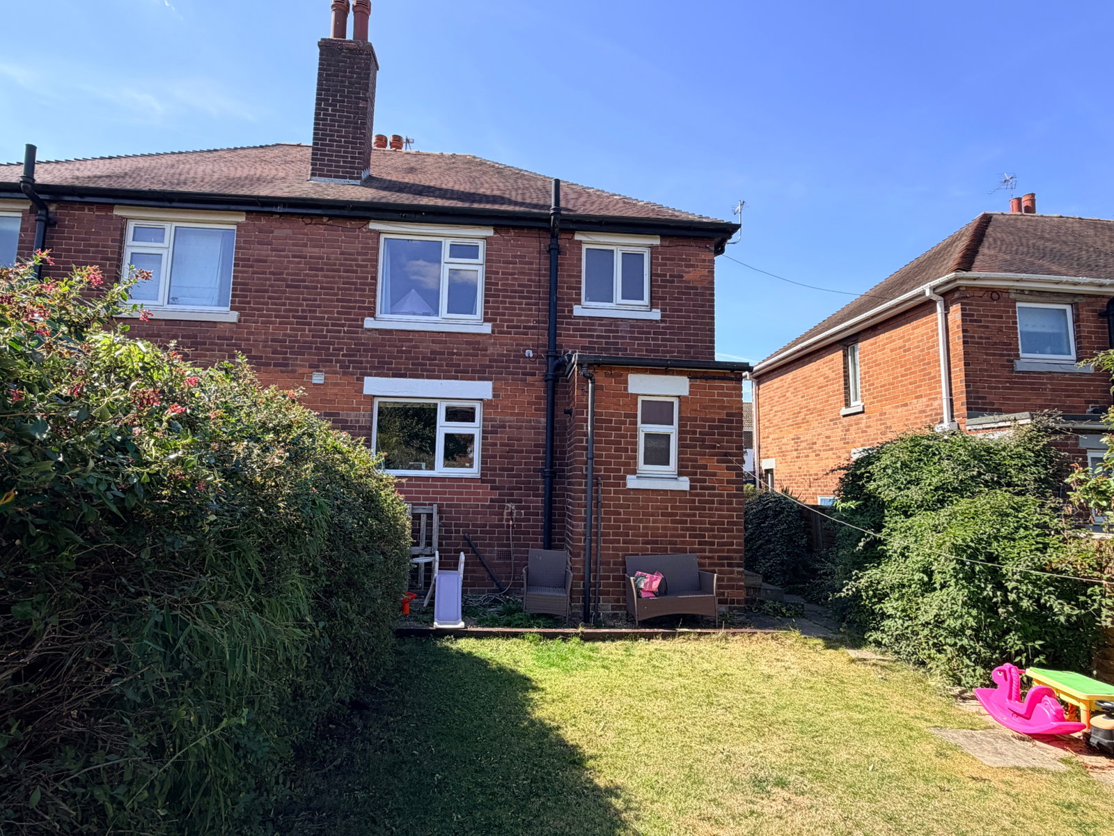Semi Detached House in Wakefield 2