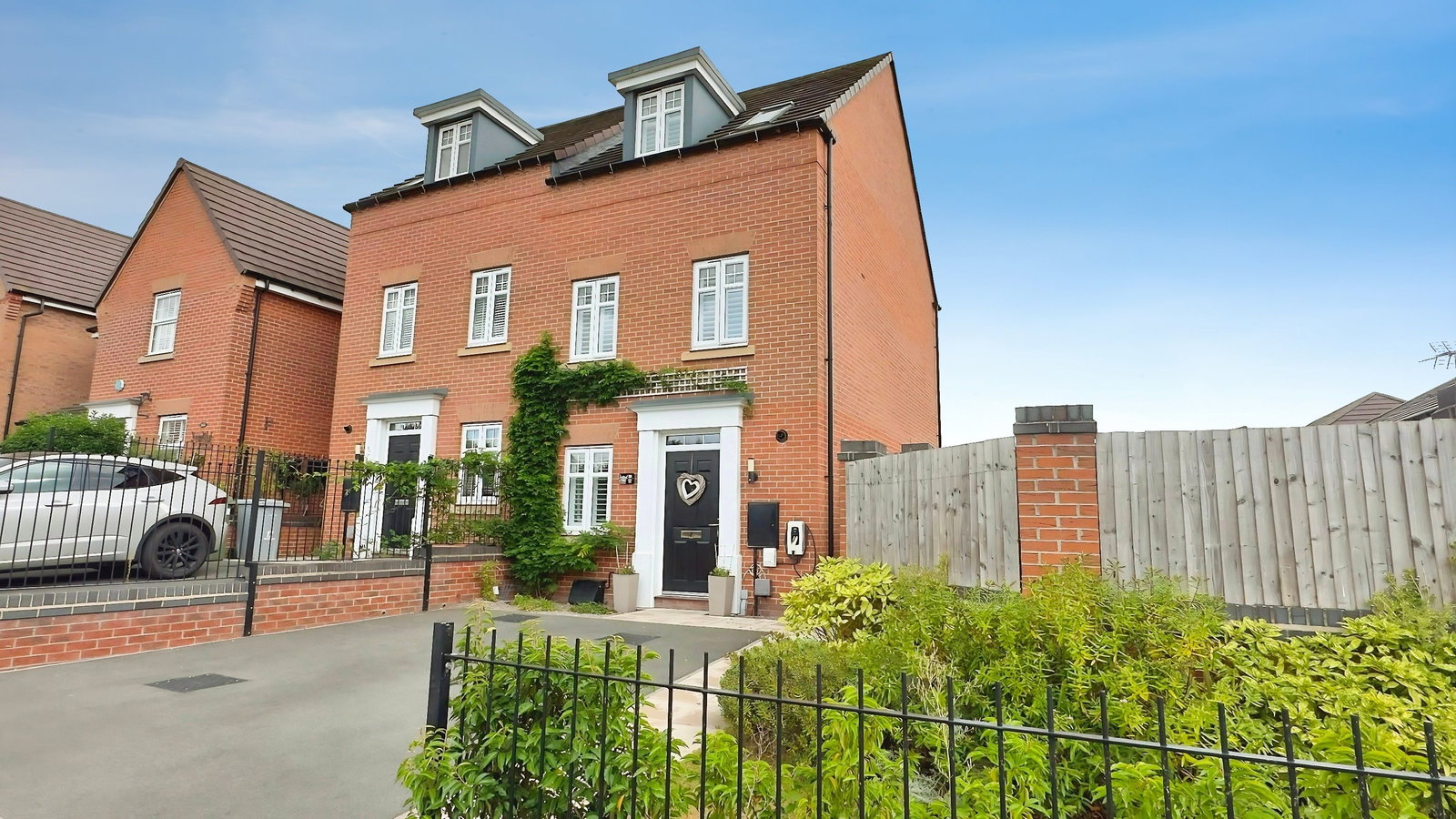Semi Detached House in Nottinghamshire