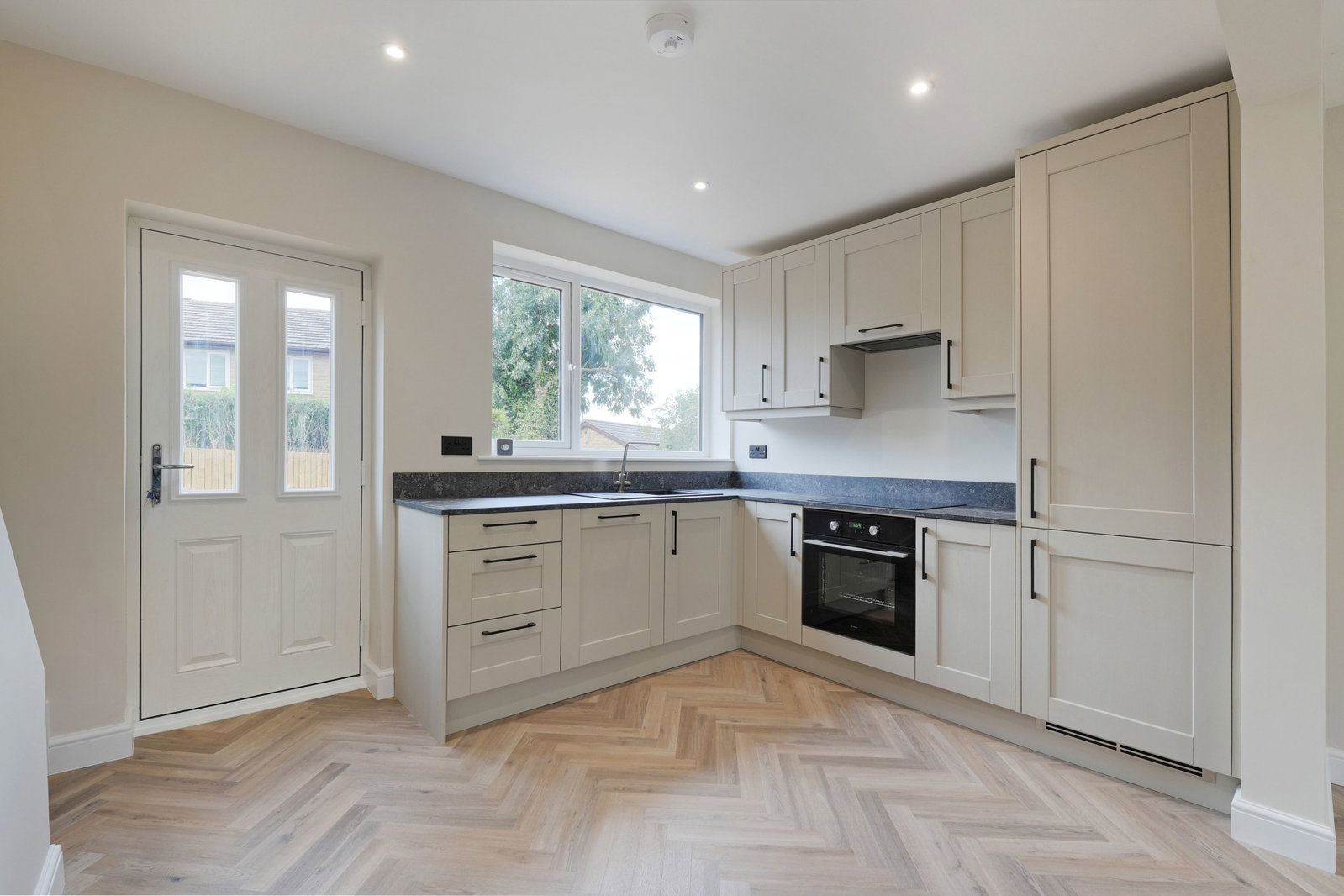 Detached House for sale in Sheffield, Princess Drive, Deepcar, S36, 895 m²