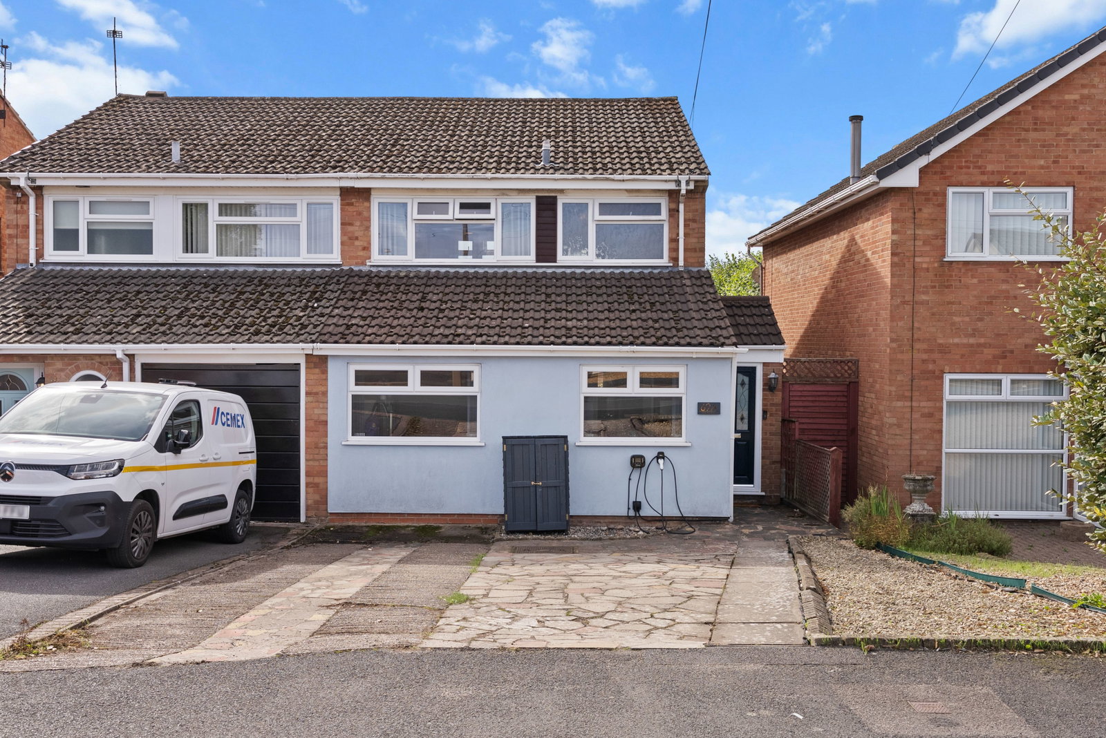 Semi Detached House for sale in Stourbridge, Vicarage Road, Wollaston, Stourbridge, DY8 4NP, 1119 m²