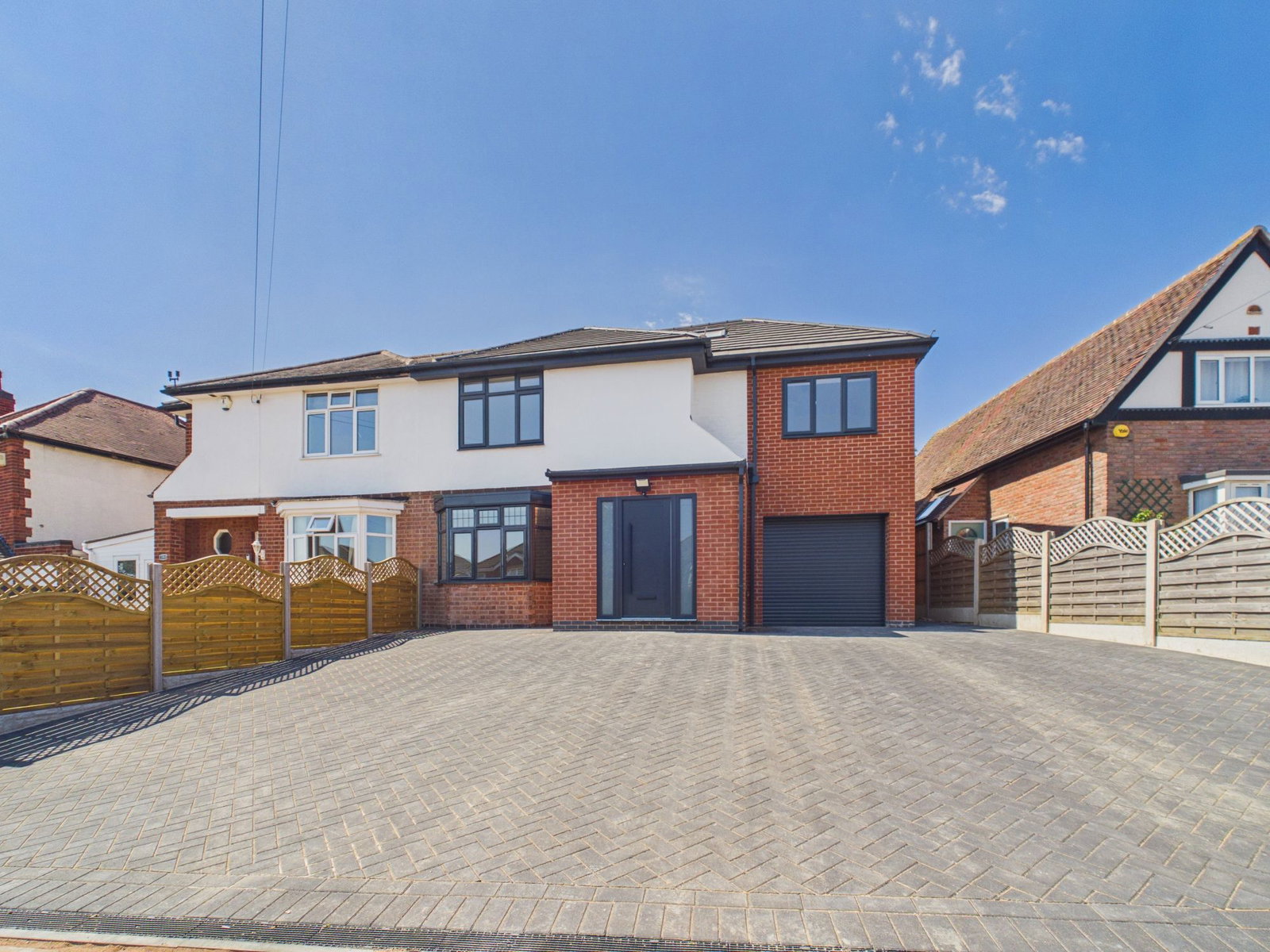 Semi Detached House in Leicester