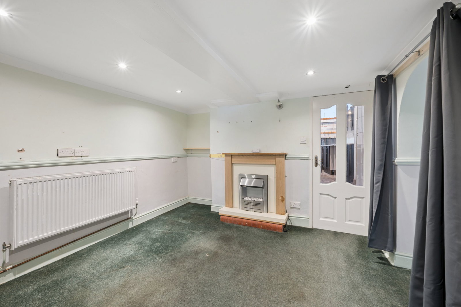 Semi Detached House for sale in Prenton, Birch Road, Oxton, CH43 5UE