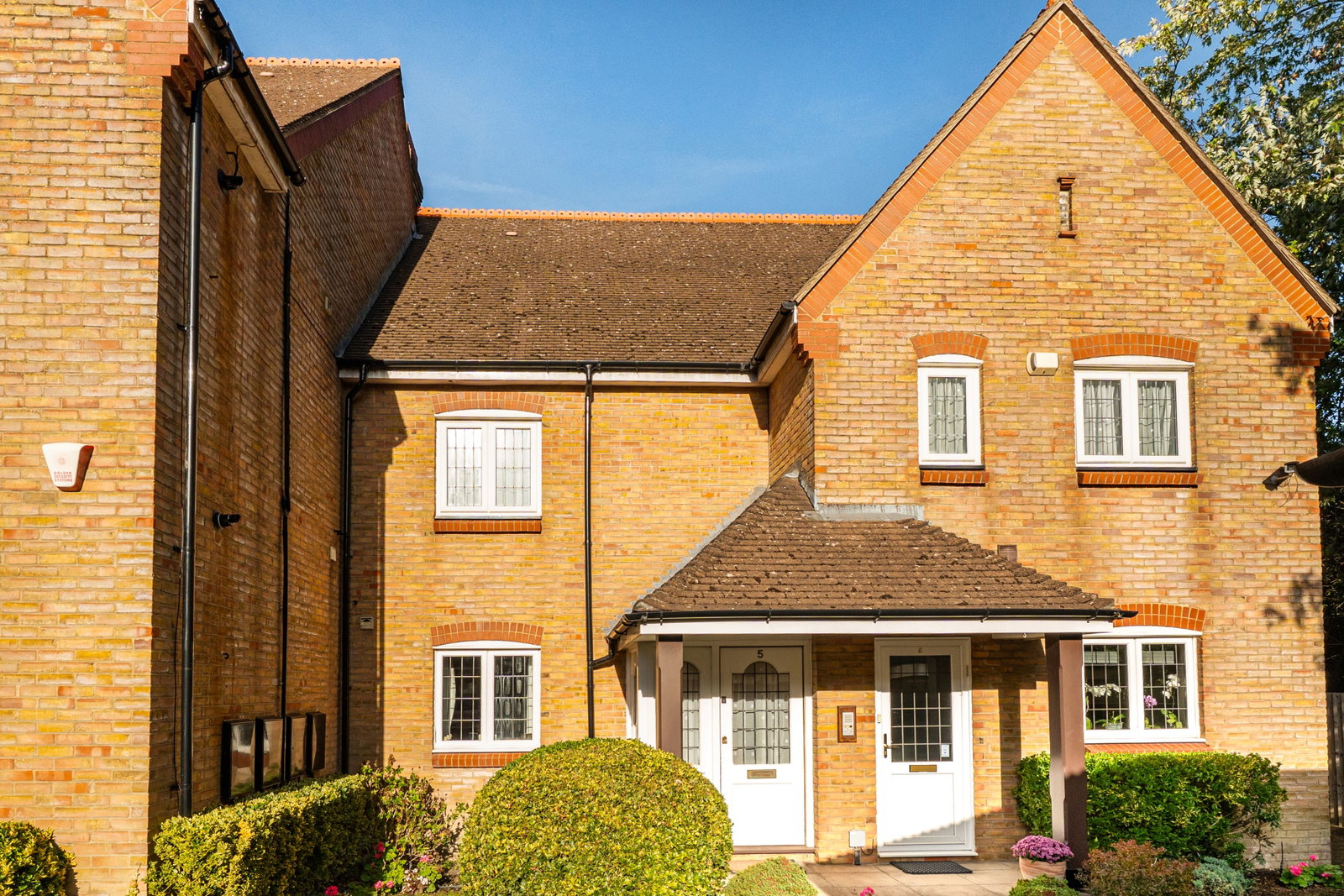 Maisonette for sale in Bushey, Larken Close, Bushey, WD23