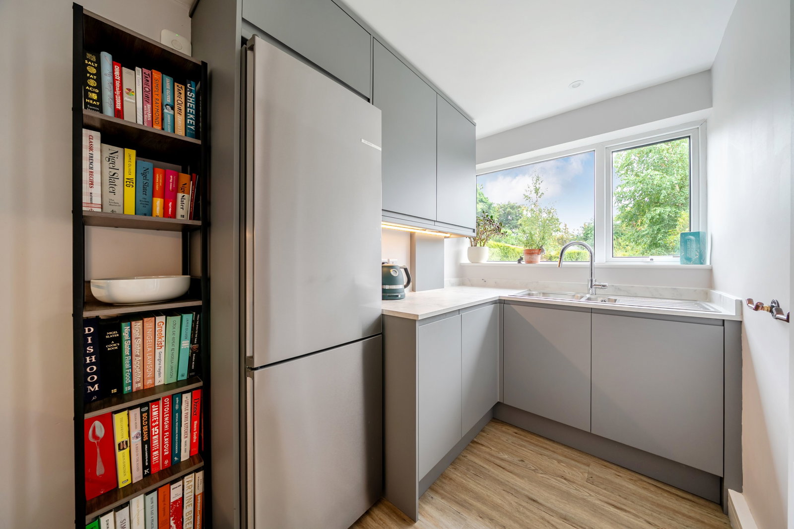 Semi Detached House for sale in York, Heworth Hall Drive, York, YO31 1AQ, 1360 m²