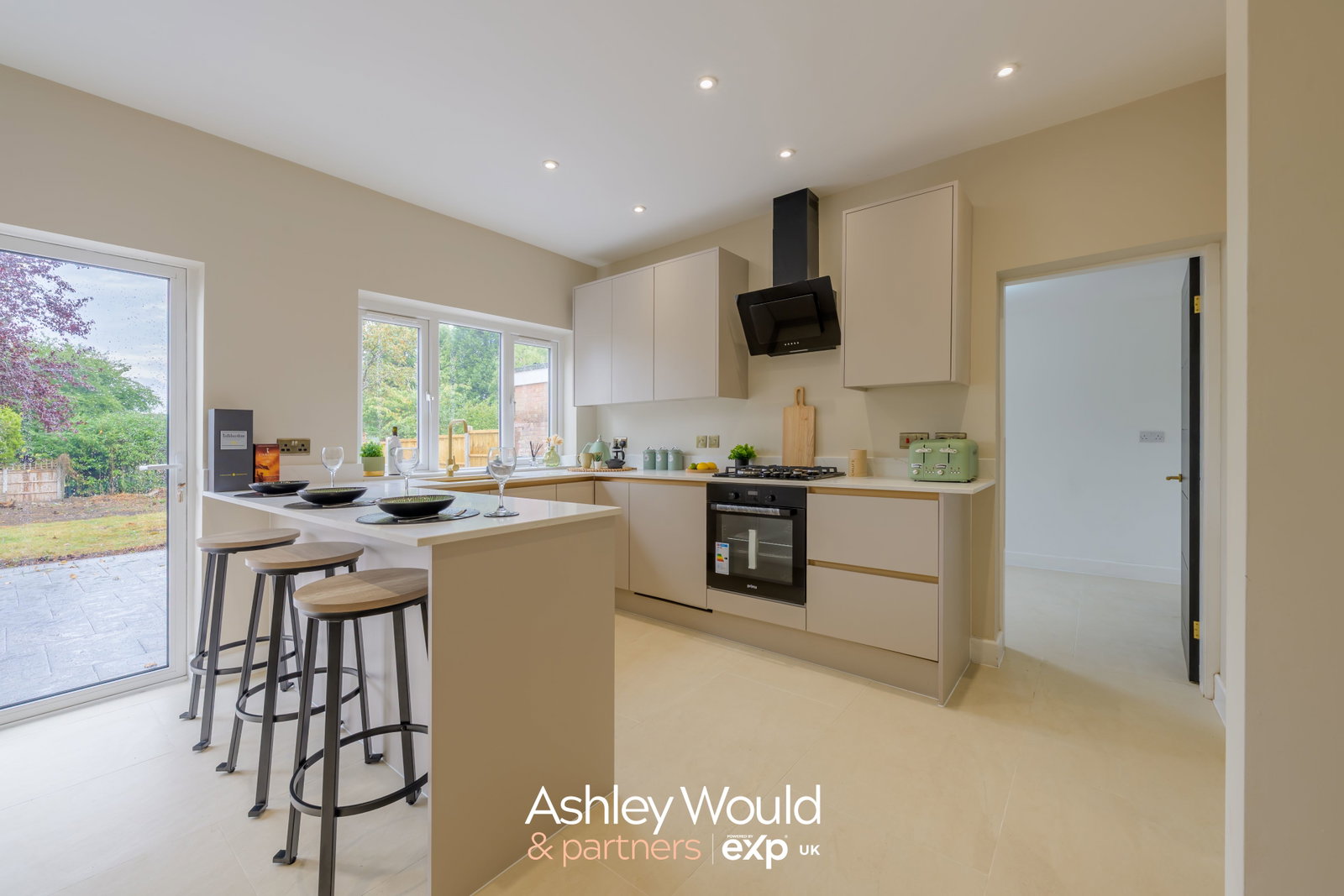 Semi Detached House for sale in Halesowen, Olive Hill Road, Halesowen, B62 8JN