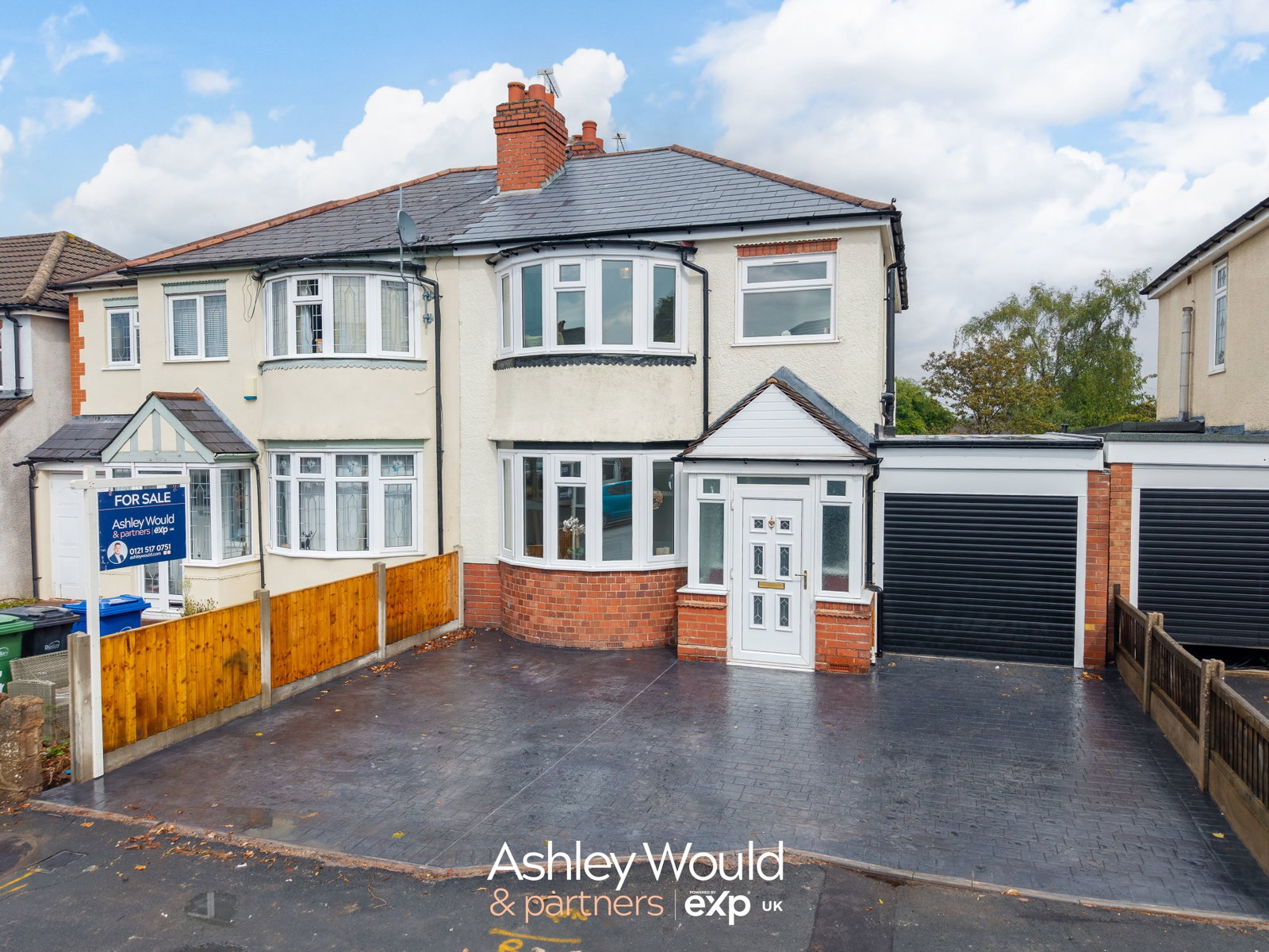 Semi Detached House for sale in Halesowen, Olive Hill Road, Halesowen, B62 8JN