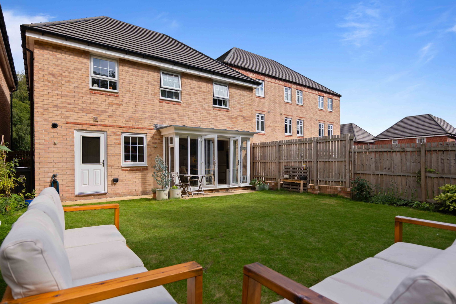 Detached House for sale in Sheffield, Birch Close, Oughtibridge Valley, S35 0BX, 1547 m²