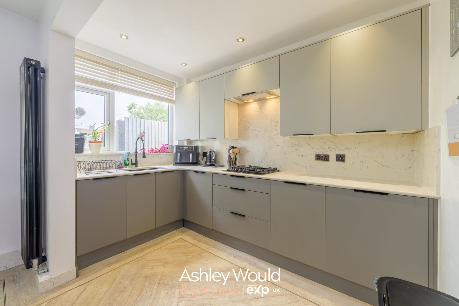 Semi Detached House for sale in Halesowen, Spies Lane, Halesowen, B62 9BN