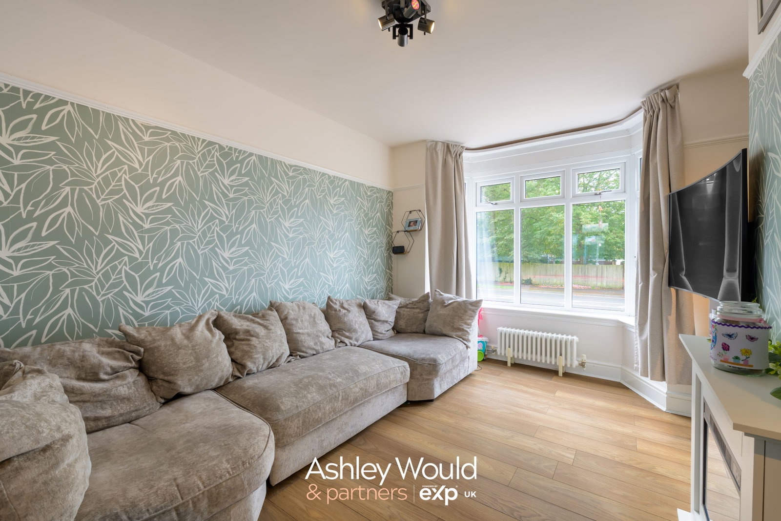 Semi Detached House for sale in Halesowen, Spies Lane, Halesowen, B62 9BN