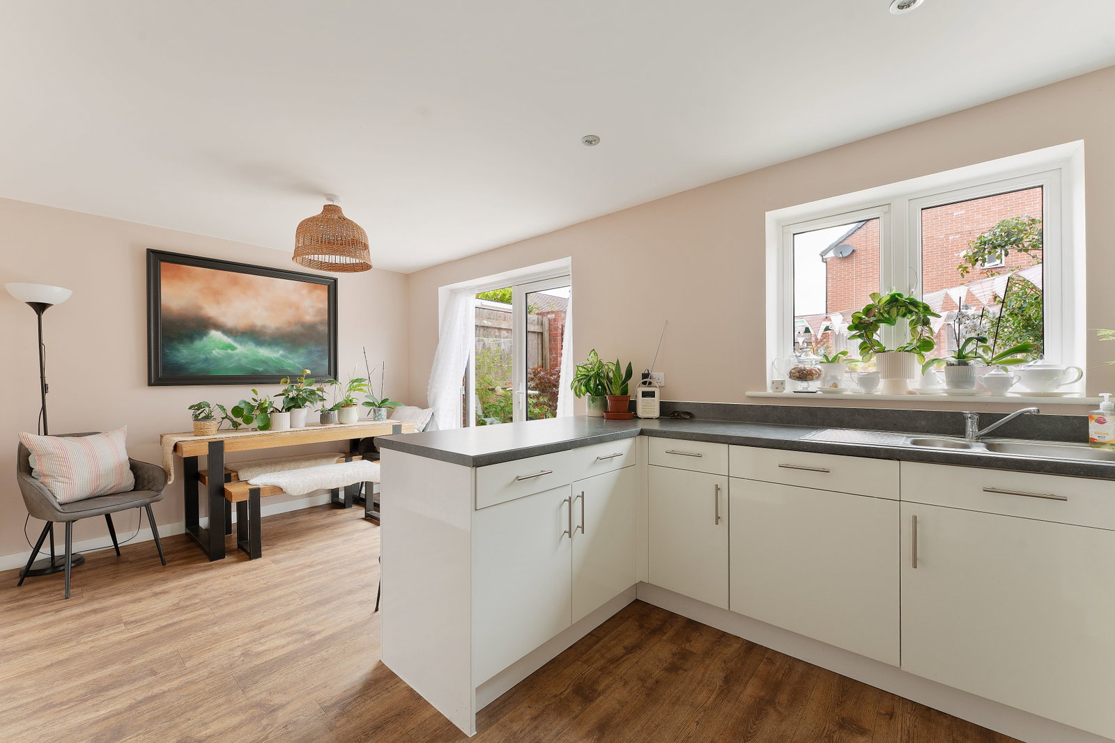 Detached House for sale in Salisbury, Ivie Place, Salisbury, SP2, 1174 m²