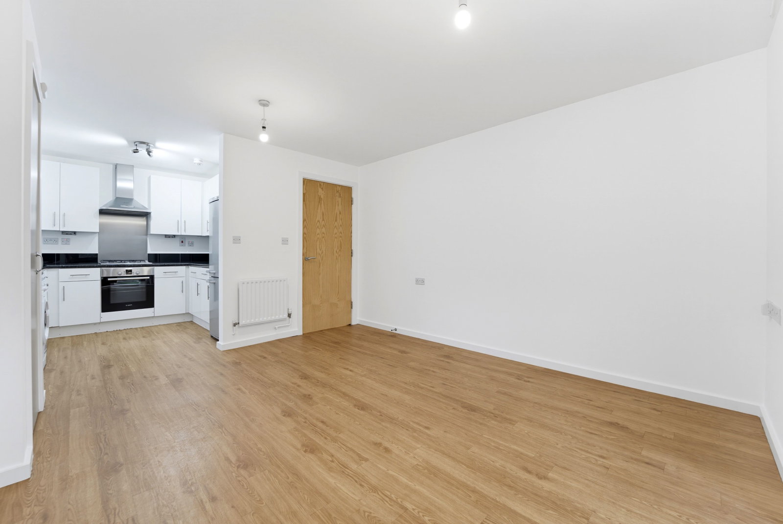 Apartment for sale in London, Gunnersbury Lane, London, W3 8HF