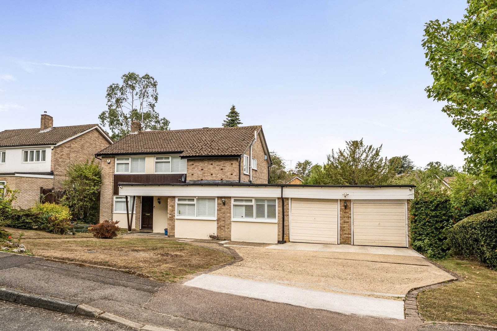 Detached House for sale in Bushey, Paynesfield Road, Bushey Heath, WD23