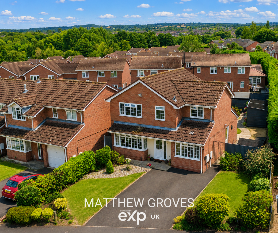 Detached House in Newport