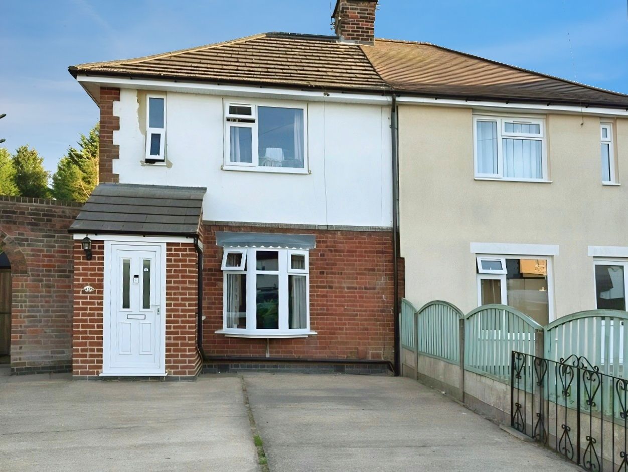 Semi Detached House in Hinckley