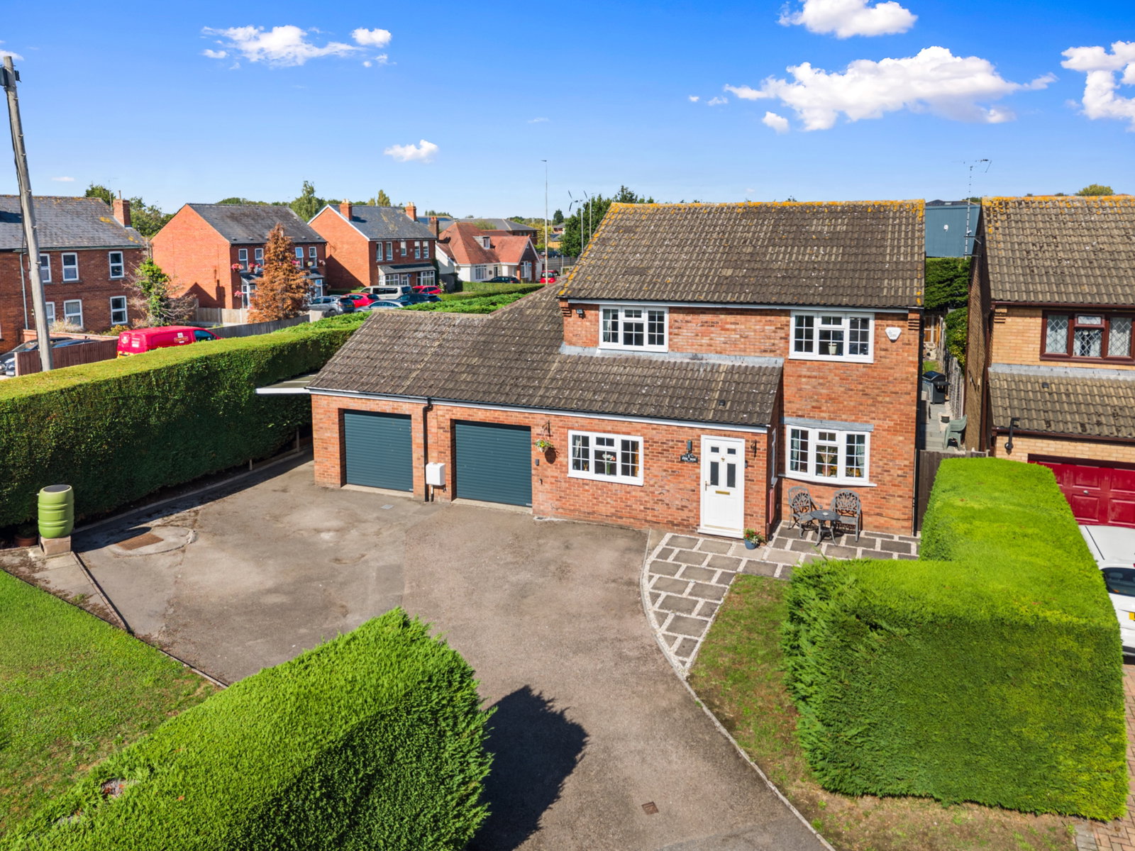 Detached House for sale in Gloucester, Bristol Road, Quedgeley, Gloucester, GL2 4NX