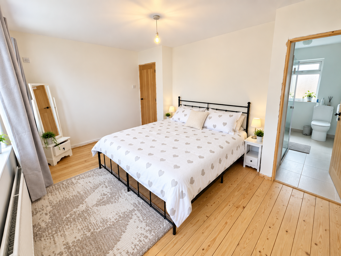 Semi Detached House for sale in Leicester, Lime Grove, Blaby, Leicester, LE8 4GS