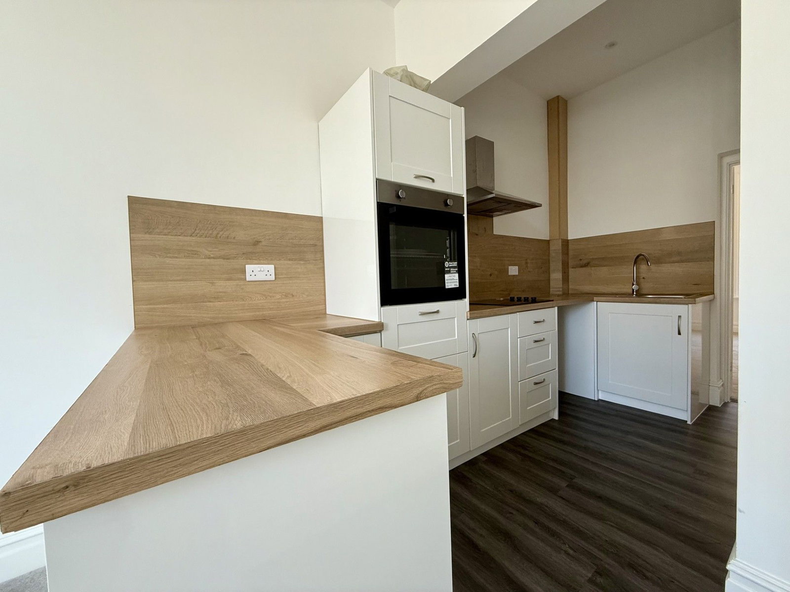 Flat for sale in Gloucester, Russell Street, Gloucester, Gloucestershire, GL1 1NE, 487 m²