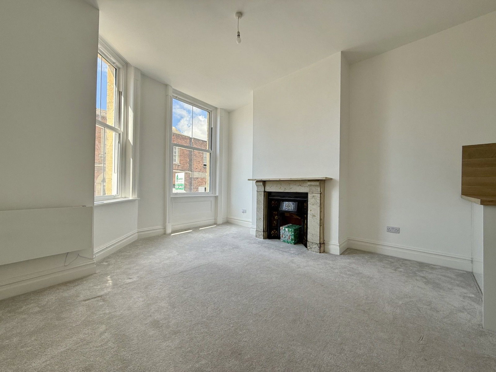 Flat for sale in Gloucester, Russell Street, Gloucester, Gloucestershire, GL1 1NE, 487 m²