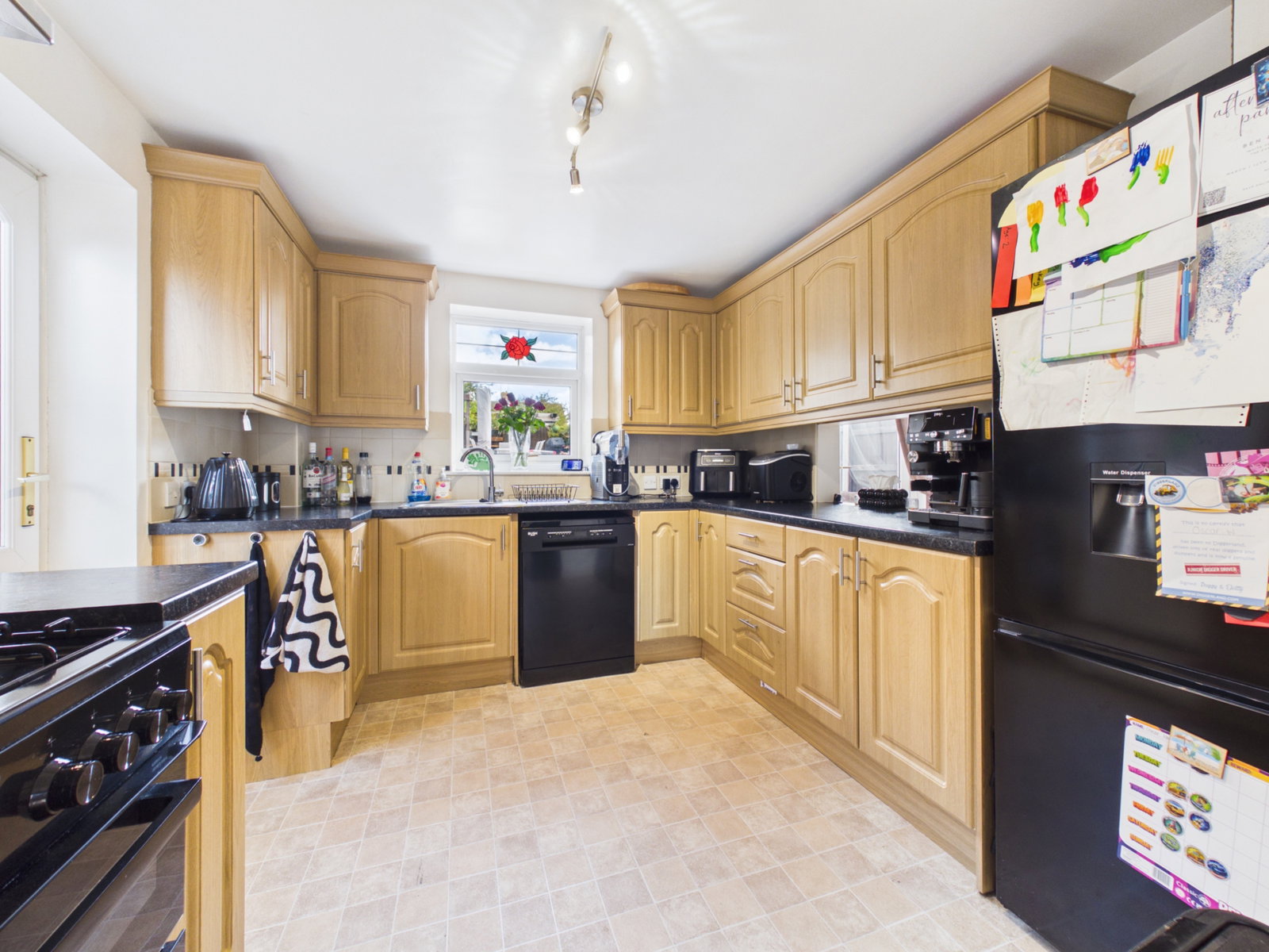 Semi Detached House for sale in Rochester, Kingshill Drive, Hoo, Rochester, ME3 9JP, 894 m²