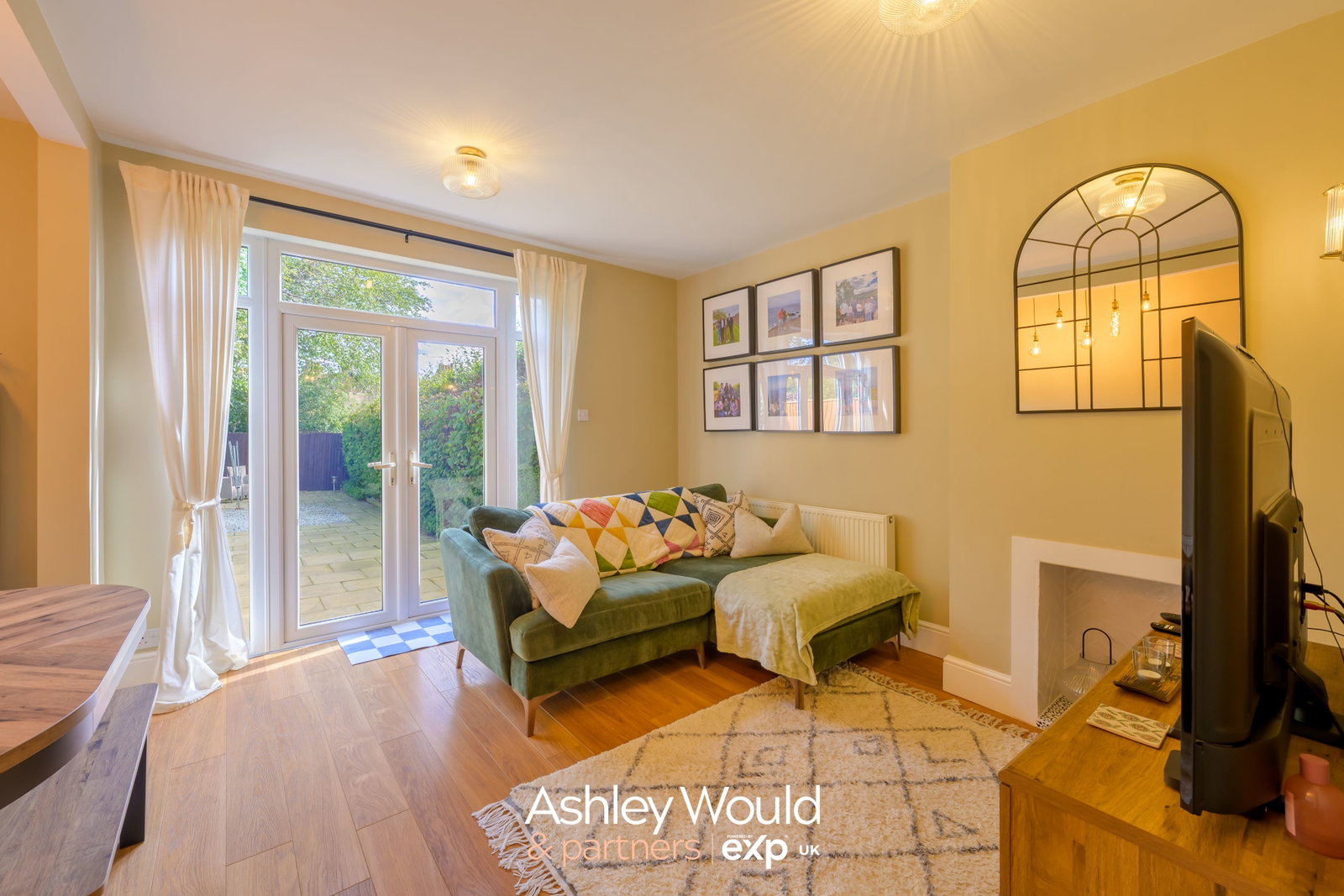 Terraced House for sale in Birmingham, North Pathway, Birmingham, B17 9EJ