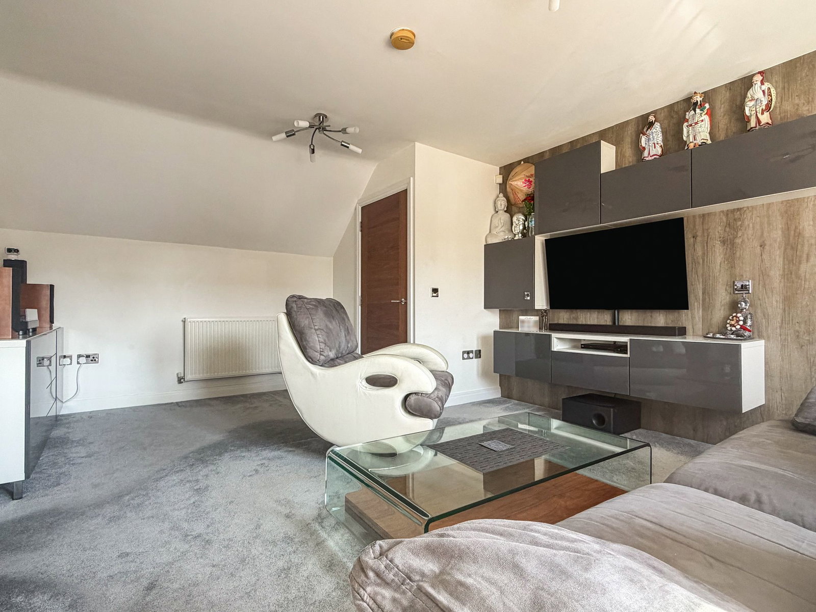 Coach House in Hull 5